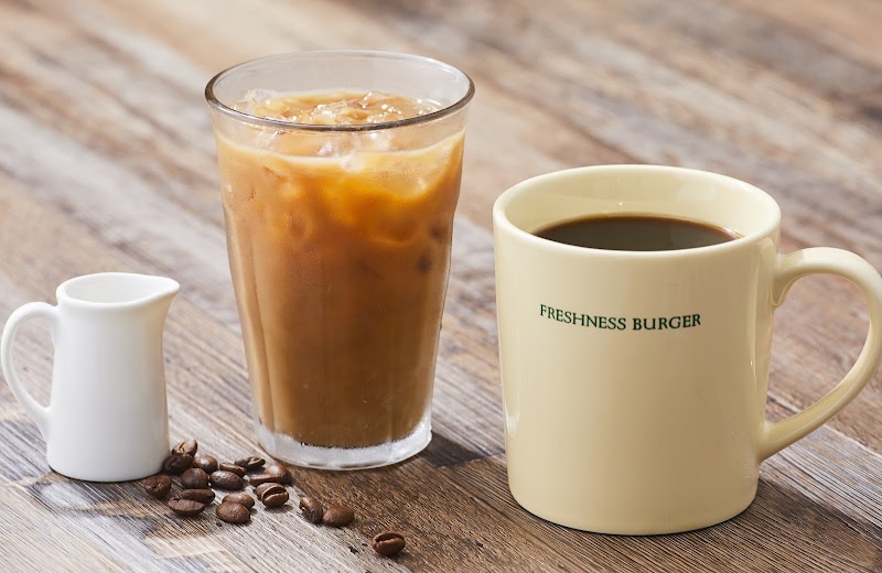 フレッシュネスバーガー御堂筋本町店