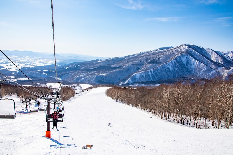 網張温泉スキー場・網張温泉 天空のリフト