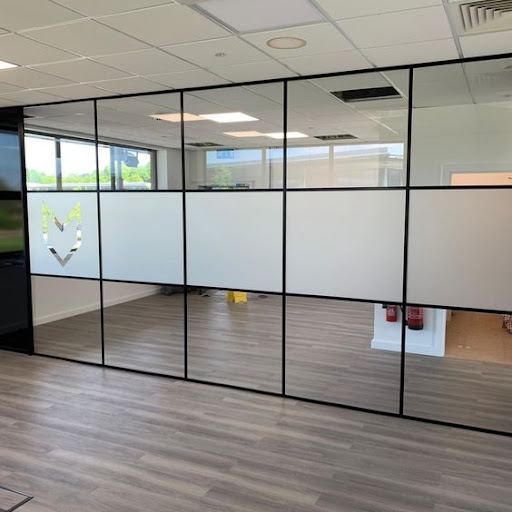 ​Modern Glass Solutions by KGN Glass House 🏗️✨