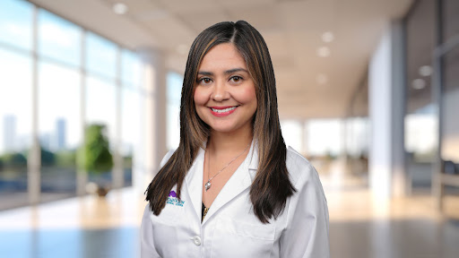 Mia Saenz, DNP, CFNP