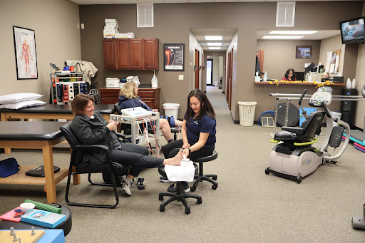 Family Physical Therapy & Sports