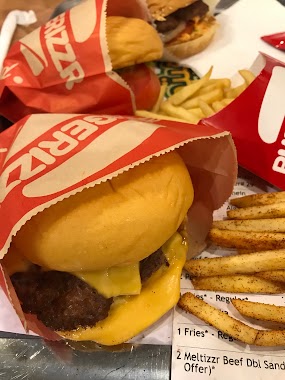 Burgerizzr, Author: Tariq aldakhil