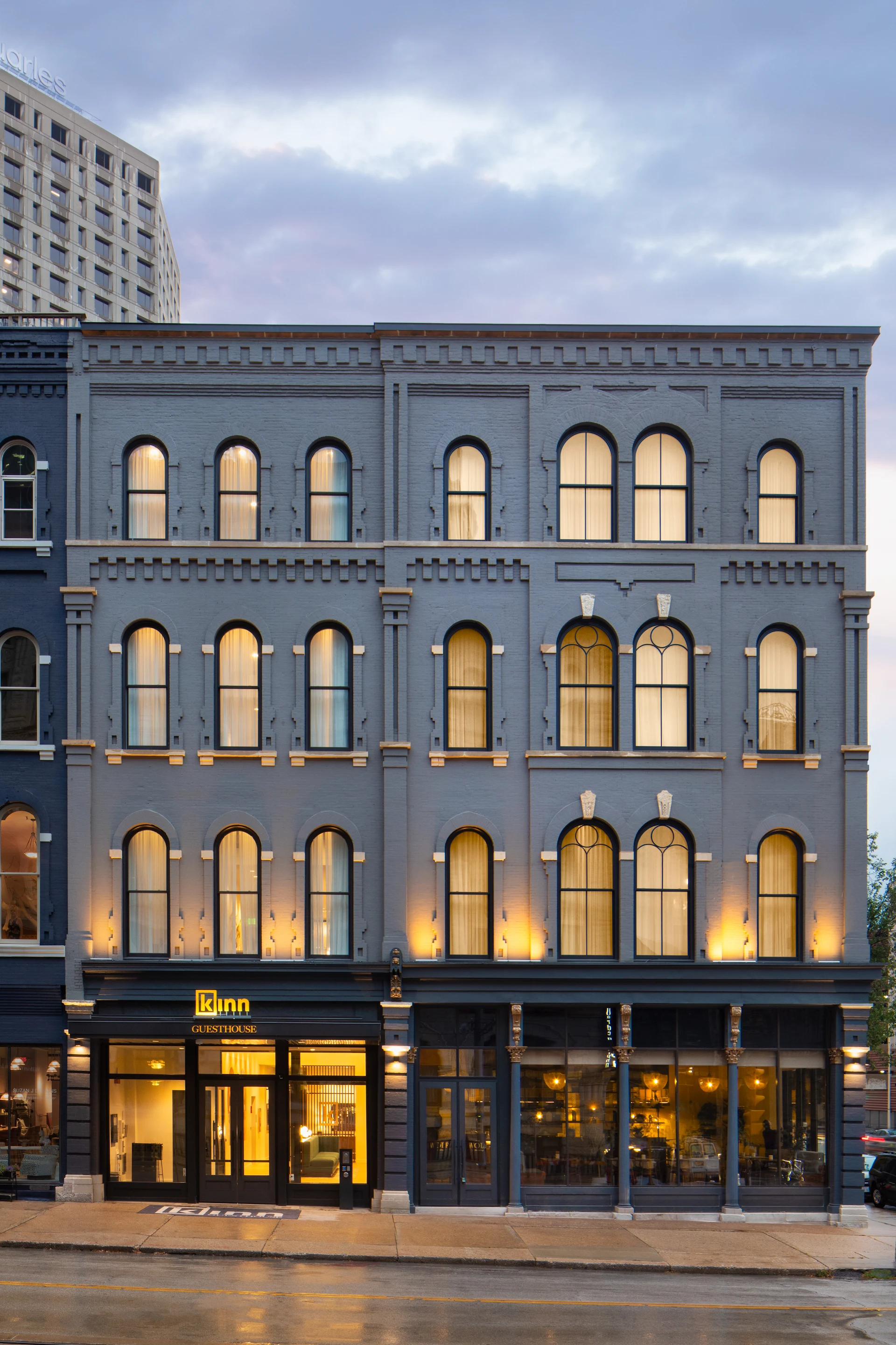 Kinn Guesthouse Downtown Milwaukee