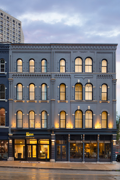 Kinn Guesthouse Downtown Milwaukee