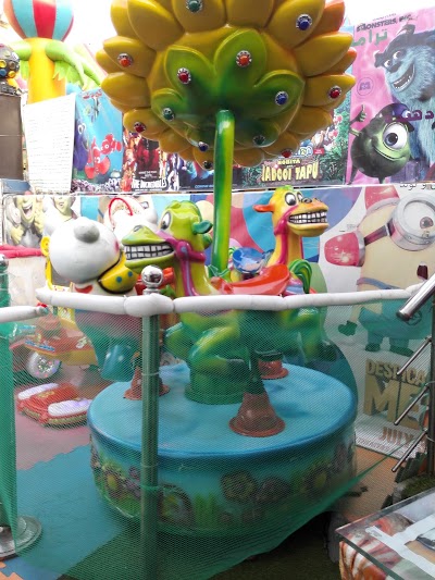 Photos of Golestan Amusement Park