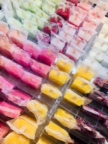 La Newyorkina: La Tiendita by null