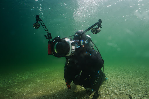 Good Life Divers - Thumbnail