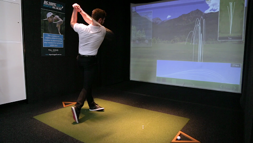 Big Swing Golf Virginia - Indoor Golf and Bar - Thumbnail