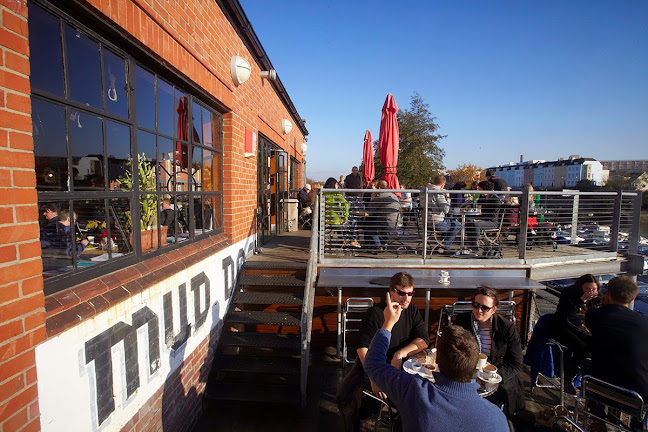 Mud Dock Café