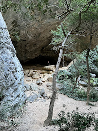 Photo n°5 de La Grotte des GOLEMS à Cheval-Blanc (Promenade)