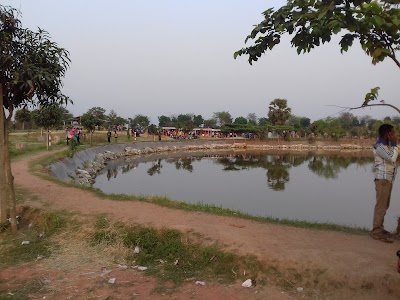 Photos of Dokkhin Sohor Park