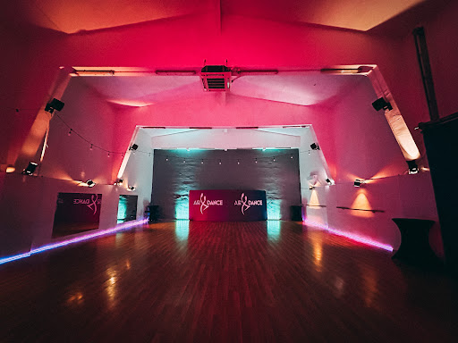 AirDance Space. Imprezy, wydarzenia, treningi, szkolenia, warsztaty, koncerty i festiwale.