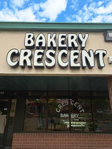 Bakery Crescent by null