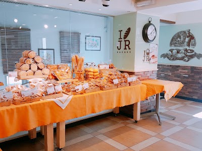 Photos of Jur Ur House / Жүр үр Хаус Салбар