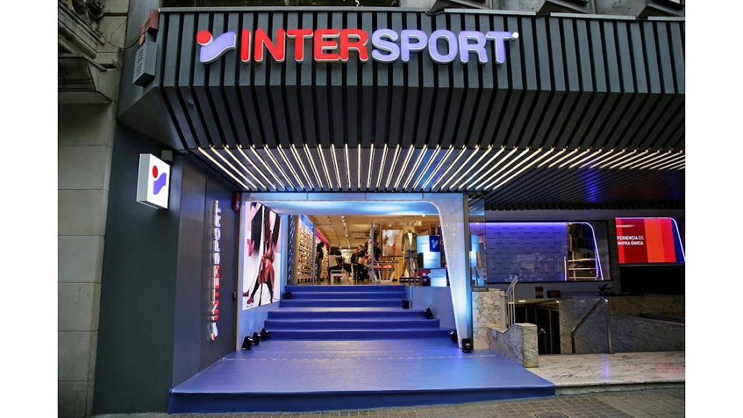 campo papelería Último Intersport Rambla Catalunya - Tienda De Deportes en Barcelona