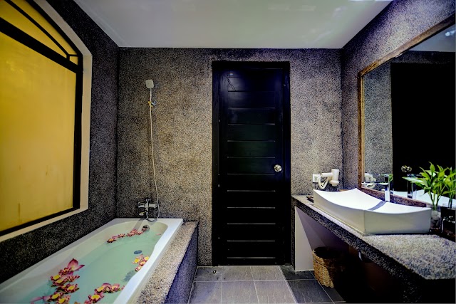 The Grand Cyclo Boutique Suite