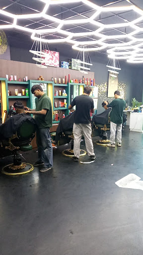 7TEEN Barberazzi Jasin