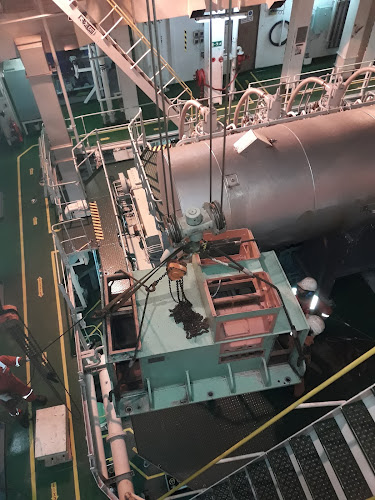 Ρετσίνα 30Α, Πειραιάς 185 40, Ελλάδα