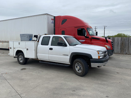 D Perez truck and tire repair 24 hour roadside service - Thumbnail