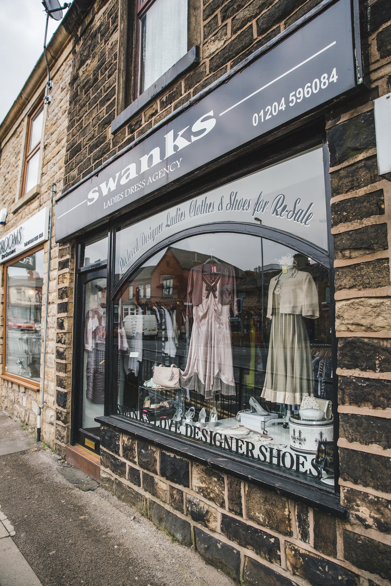 Swanks Dress Agency - Bridal Fashion - photo 1