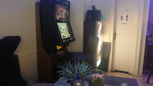 Lulu's Pub Gallery - Germany