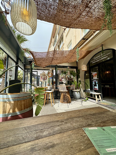 Peanut's Café - Thumbnail