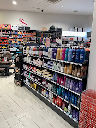 Photo n°17 de Bleu Libellule Saint-Grégoire à Saint-Grégoire (Magasin de produits de beauté)