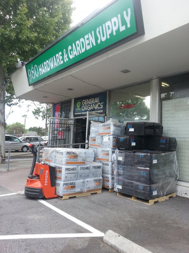 980 Hardware and Garden Supply - Thumbnail
