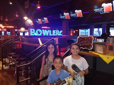 Bowlero Arlington