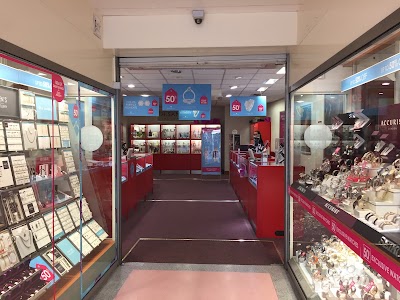 Photos of H. Samuel, William Street