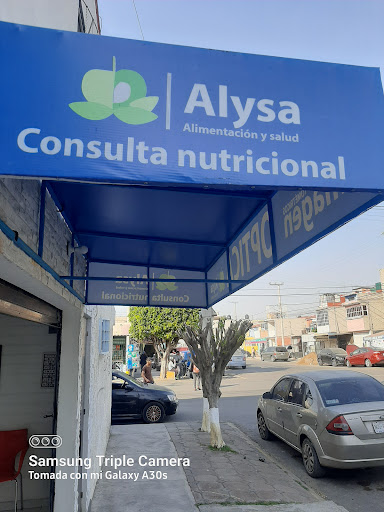 Nutrióloga Reyna Elena Hernández Alaniz