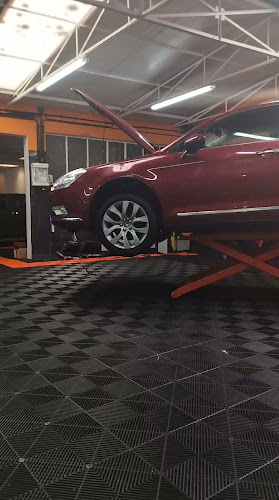 Box13 | Garage - Polimento, car wrapping, Car wash, pintura, detalhe automóvel. - Porto
