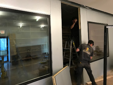 Leaders Beverage by null