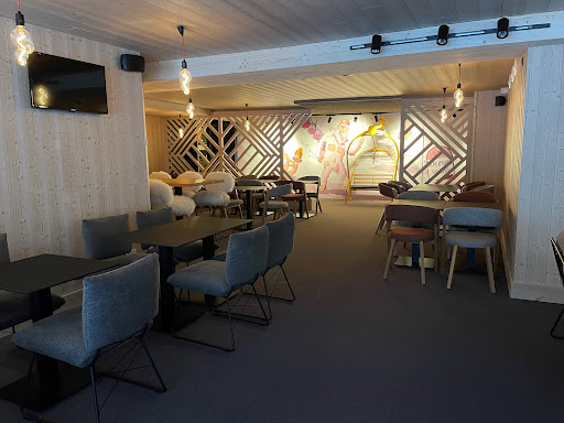 Camp De Base Pic Blanc - Alpe d'Huez - Thumbnail