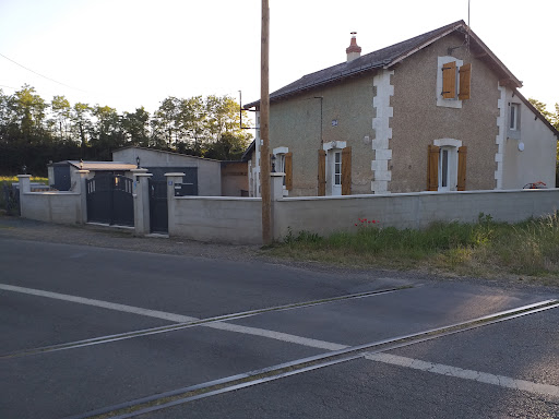 Photo de Les Pierres d'Aurore à Montgivray (36400)