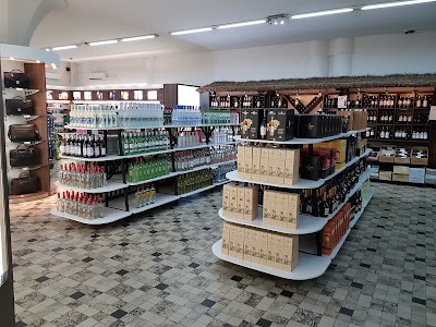 Photos of Diplomatic Duty Free Shop DFSN
