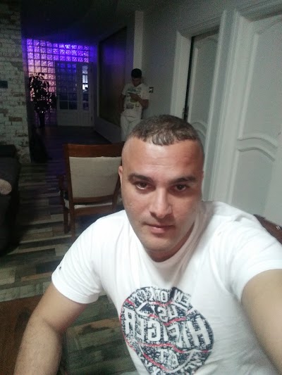Photos of Caf&eacute;teria Djelti