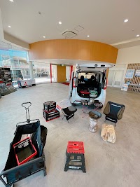 釧路三菱自動車販売㈱ 釧路本店