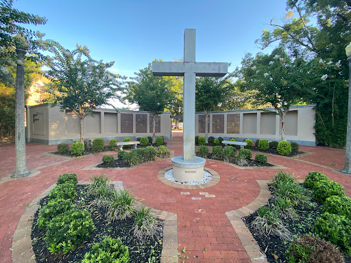 Lake Magdalene Memorial Garden Columbarium - Thumbnail