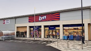 B&M Store