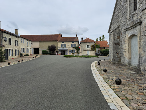 A La Croix De Lorraine - Thumbnail
