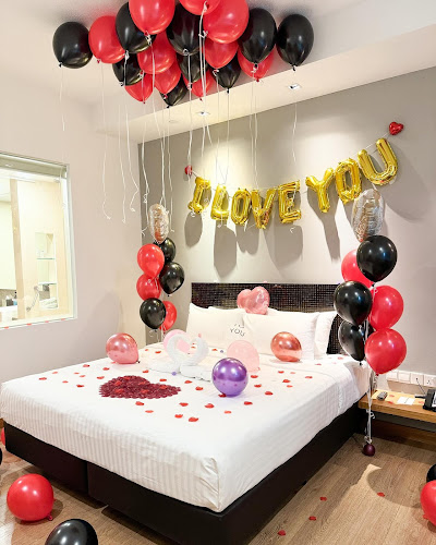 Comentarii opinii despre Party Theory SG