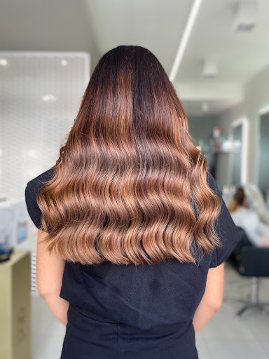 Coiffeur Elle Salone Atelier Degradé Conseil di Mastrandrea Teresa - Thumbnail