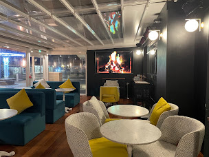 Photo n°1 de La petite place à Cavalaire-sur-Mer (Café)