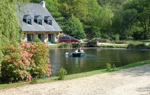 Photo de Le gîte de la Marion et sa piscine intérieure chauffée (13 couchages - Bretagne - Morbihan) à Priziac (56320)