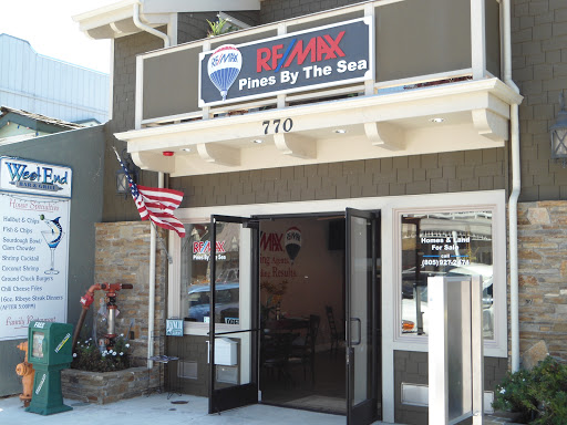 RE/MAX Pines By The Sea