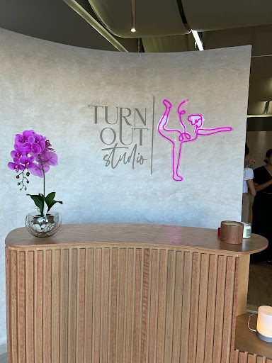 TURNOUT STUDIO - Thumbnail