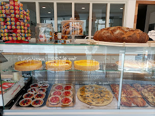 Photo n°25 de Les gourmandises à Mur-de-Barrez (Salon de thé)