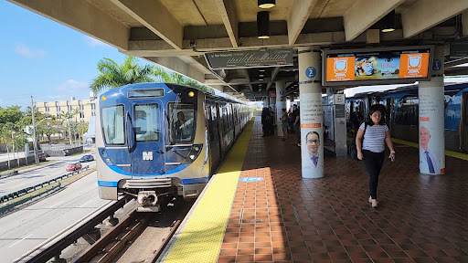 Dadeland North - Visual