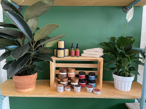 Camas Plant & Gift - Thumbnail